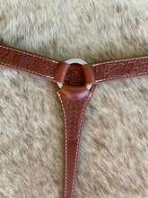 Load image into Gallery viewer, Combo Ring in Center Breast Collar — Medium Oil
